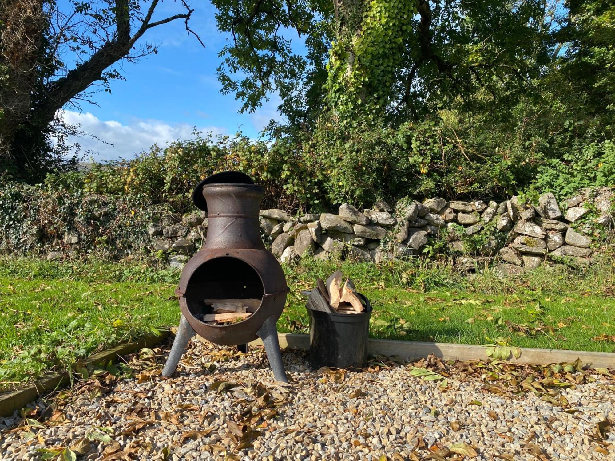 Villa Luxury Glamping Dome With Views Of The Burren à Boston Extérieur photo